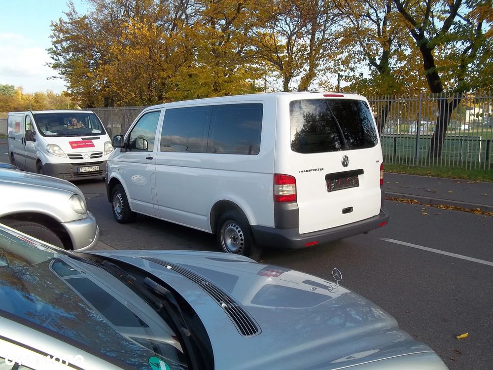 Volkswagen Transporter - 11
