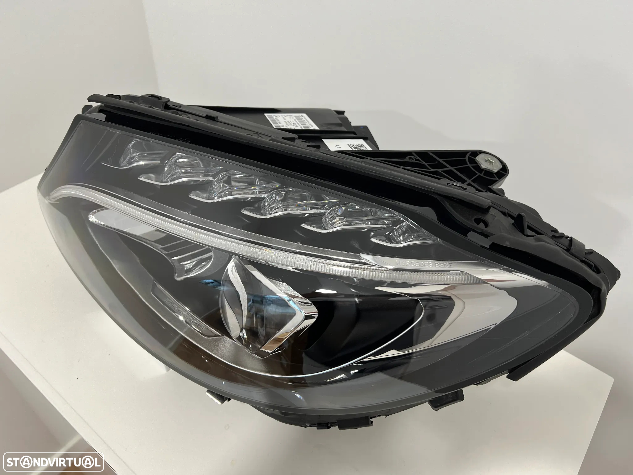 Farol Otica Original Mercedes Classe C W205 Led lado Esquerdo - 2