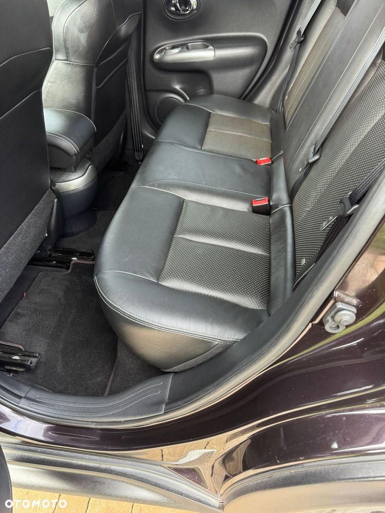 Nissan Juke 1.6 DIG-T ALL-MODE 4x4i Xtronic Tekna - 23