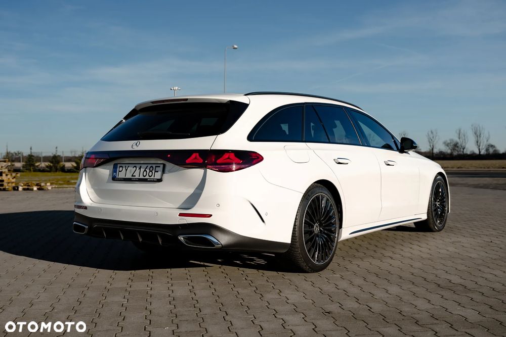 Mercedes-Benz Klasa E 220 d mHEV AMG 9G-Tronic - 18