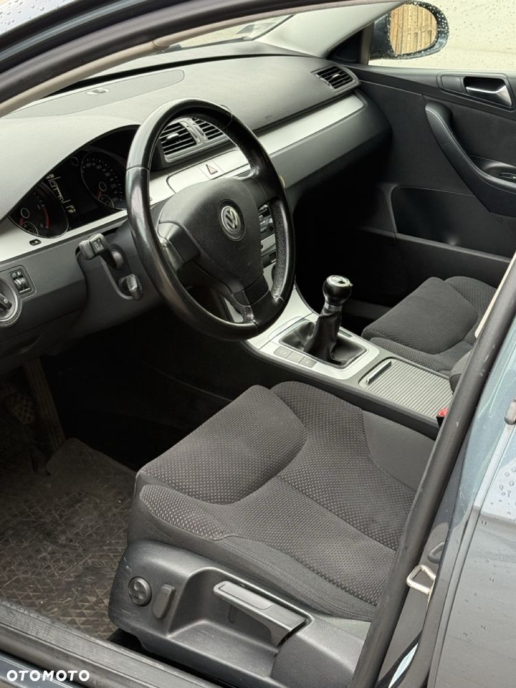 Volkswagen Passat 2.0 TDI DPF 4Mot Comfortline - 12