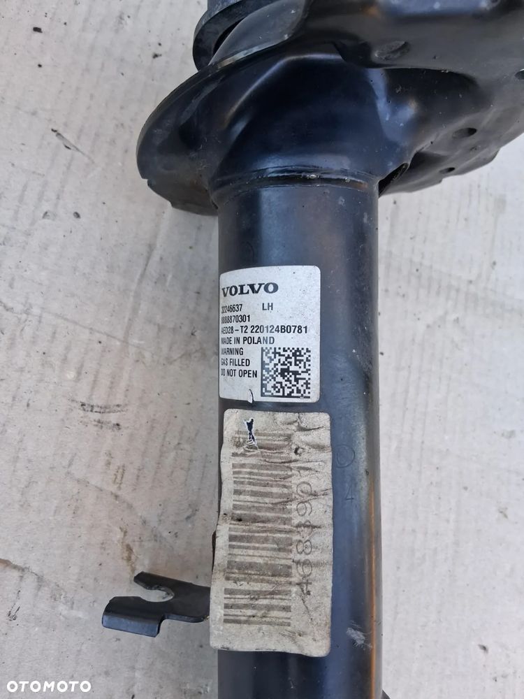 Amortyzator przód Lewy VOLVO XC40 1.5 B32221856 32246637 - 2