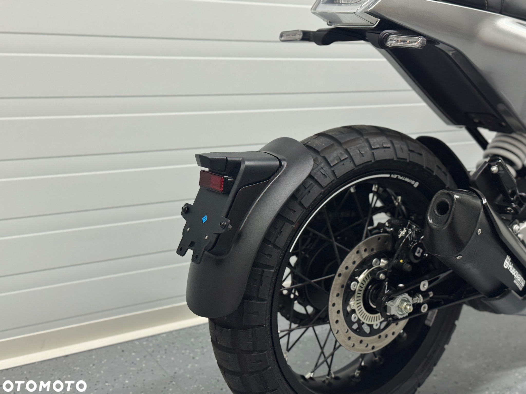 Husqvarna Svartpilen - 5