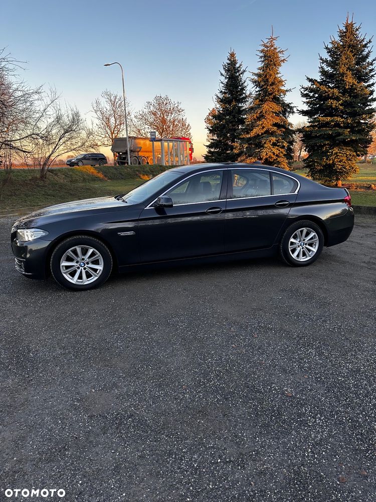BMW Seria 5 520d Luxury Line - 4