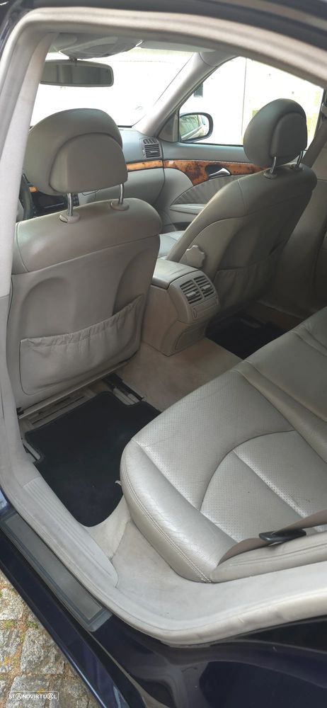 Mercedes-Benz E 220 CDI Elegance Aut. - 11