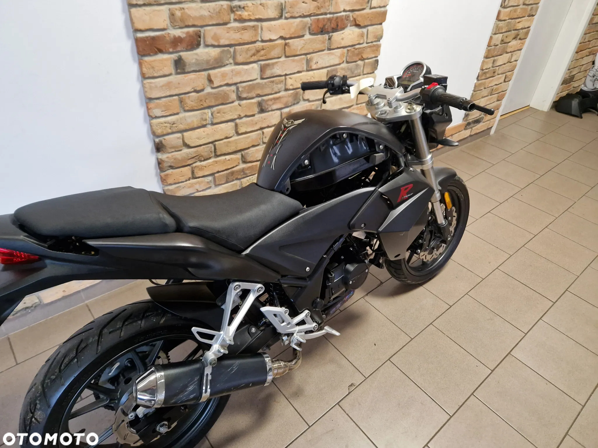 Yamaha TZR - 18