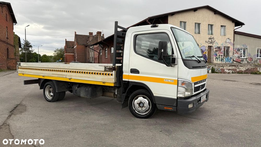 Mitsubishi Canter - 1