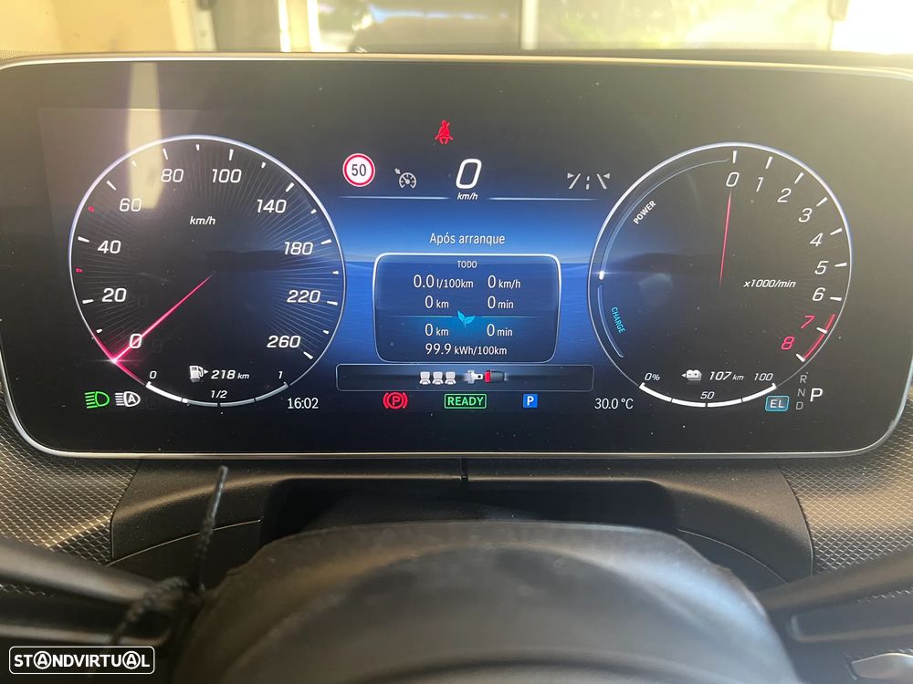 Mercedes-Benz C 300 e AMG Line - 11