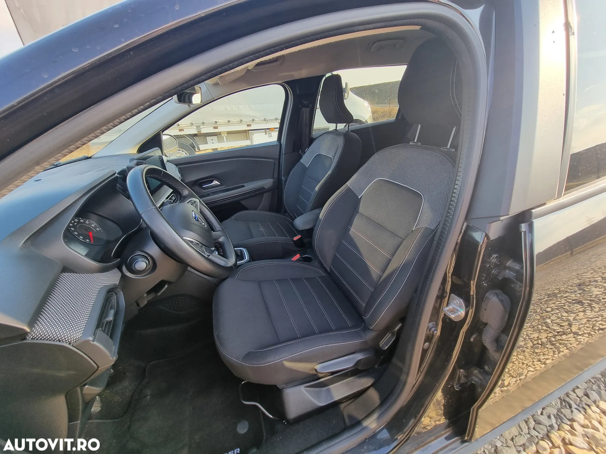 Dacia Jogger 7 locuri TCe 110 Extreme+ - 10