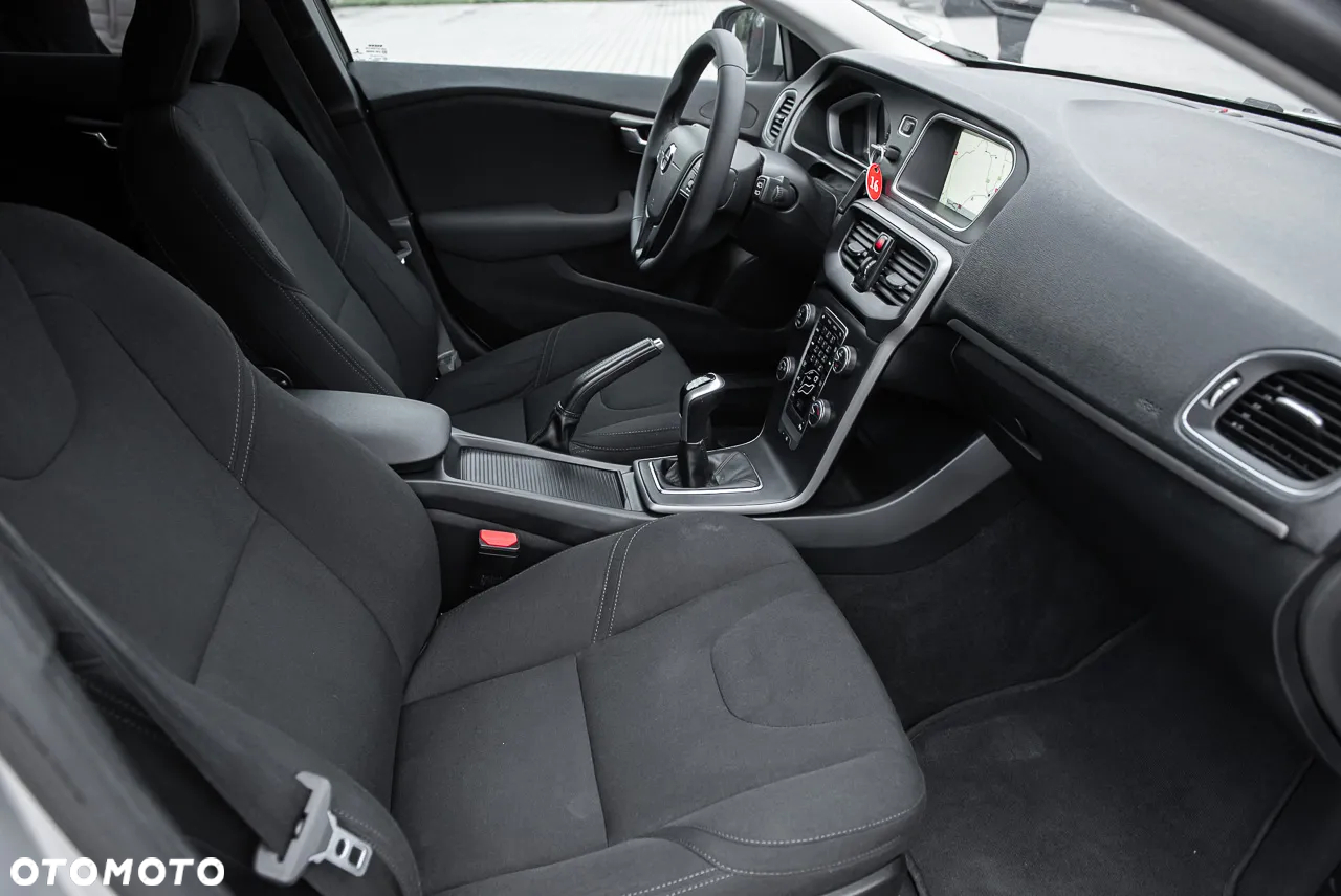 Volvo V40 - 29