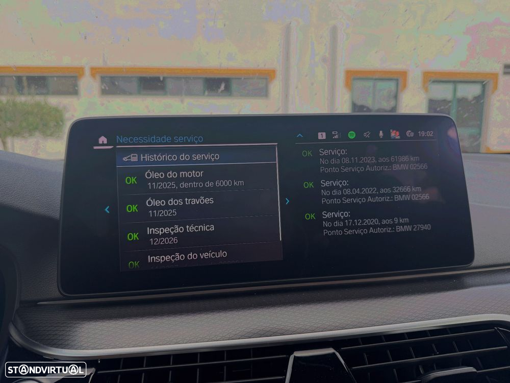 BMW 530 e Pack Desportivo M - 9