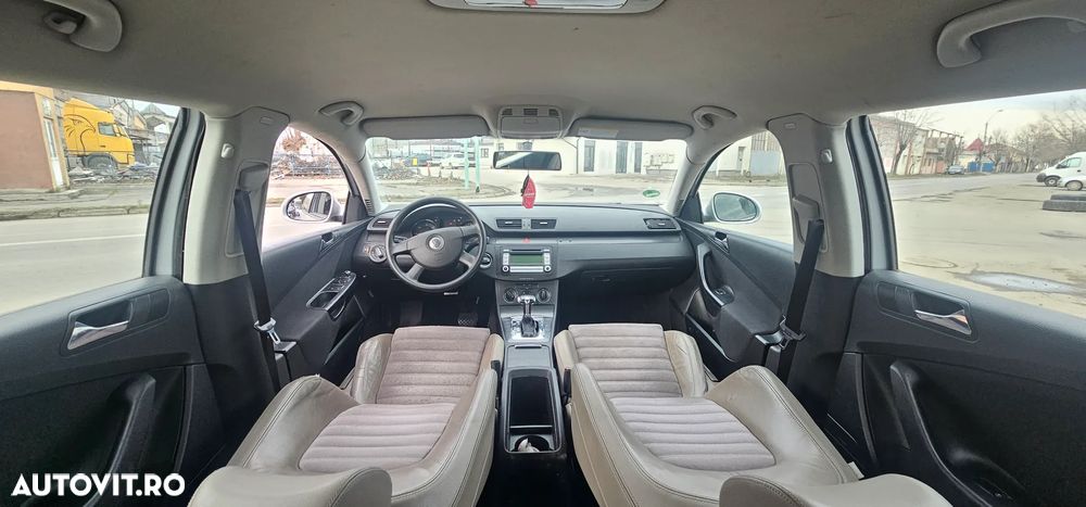 Volkswagen Passat 2.0 TDI DPF DSG Individual Chrom - 9