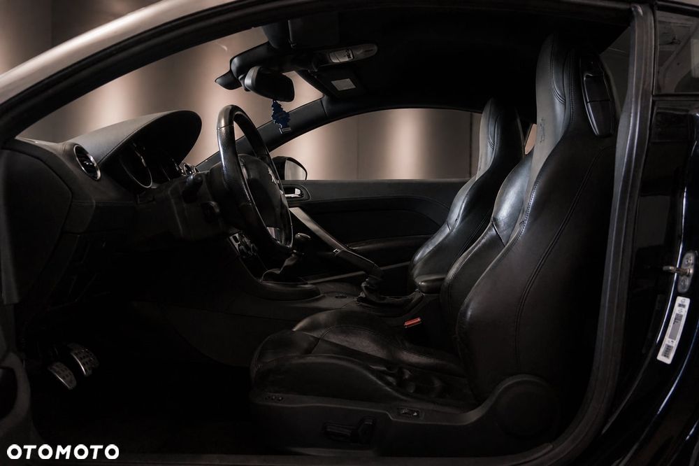 Peugeot RCZ 2.0 HDi - 16