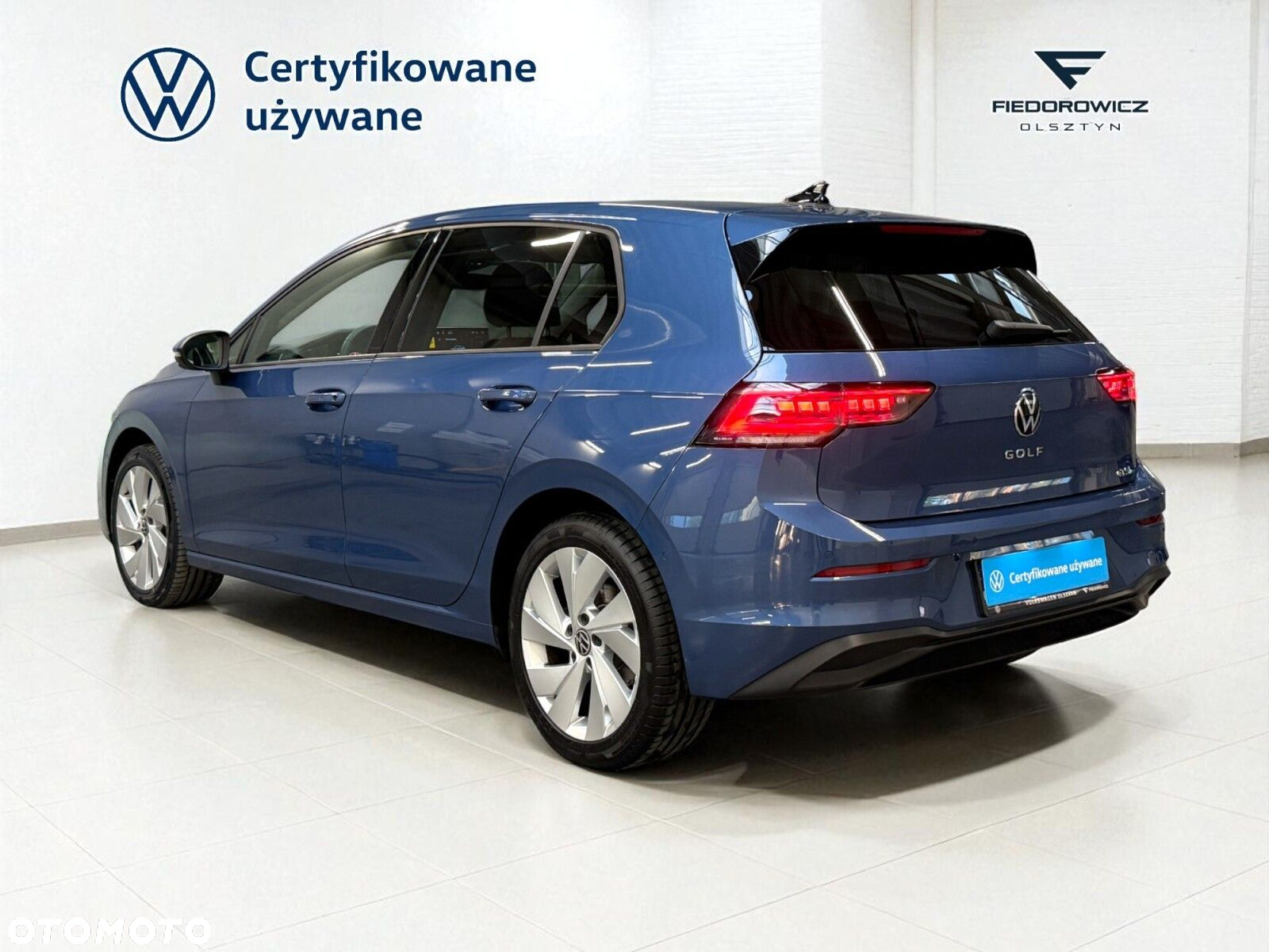 Volkswagen Golf - 6