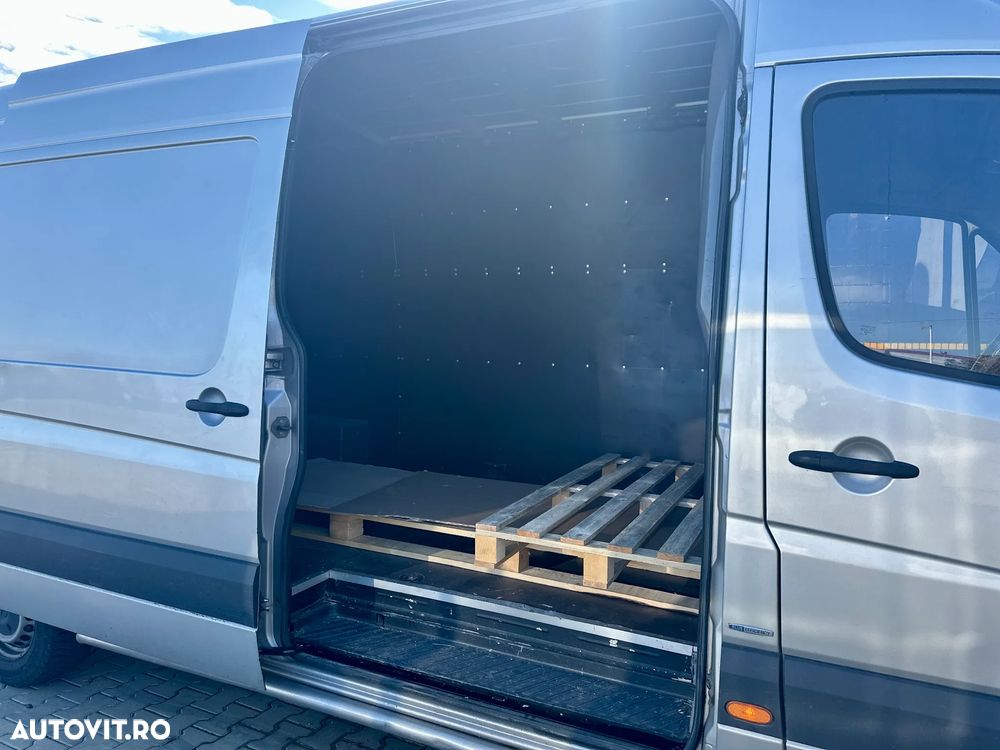 Mercedes-Benz SPRINTER 319 - 5