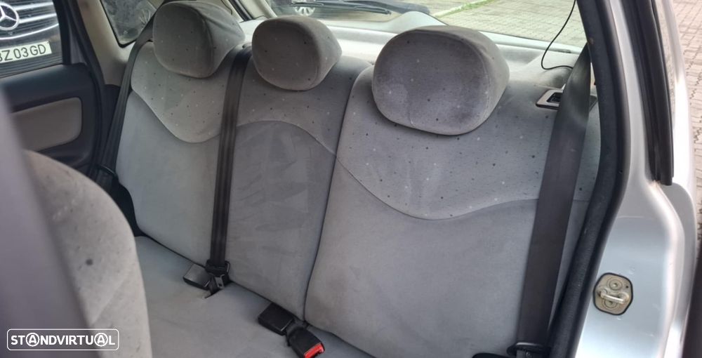 Citroën C3 1.4 HDi Exclusive - 14