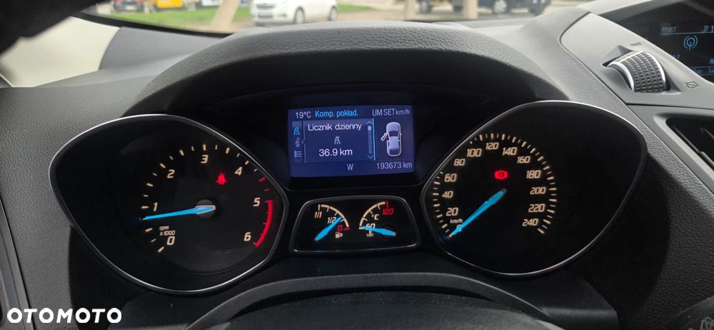 Ford Kuga 2.0 TDCi FWD Trend - 25