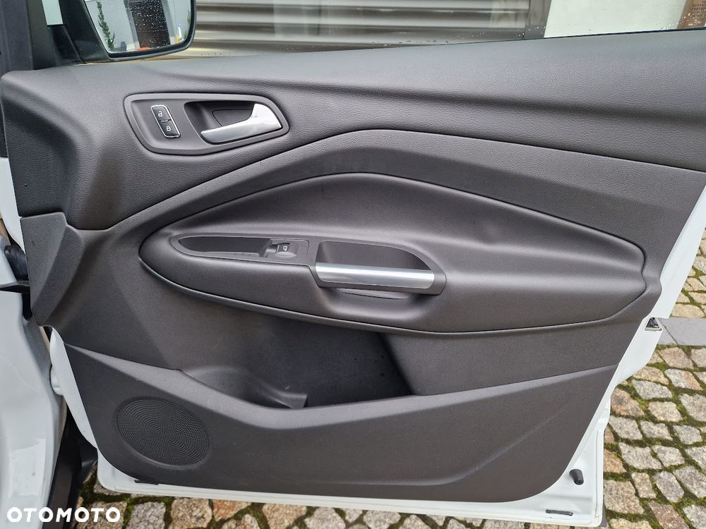 Ford Kuga 2.0 TDCi 4WD Titanium - 22