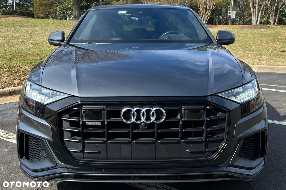 Audi Q8 - 2