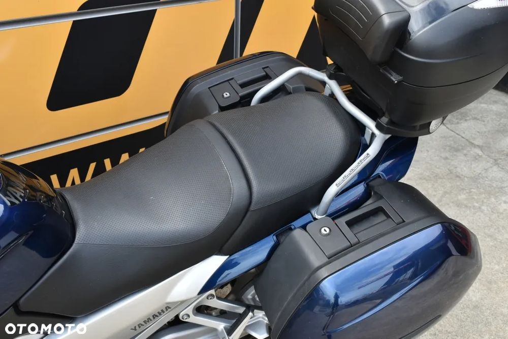 Yamaha FJR - 13