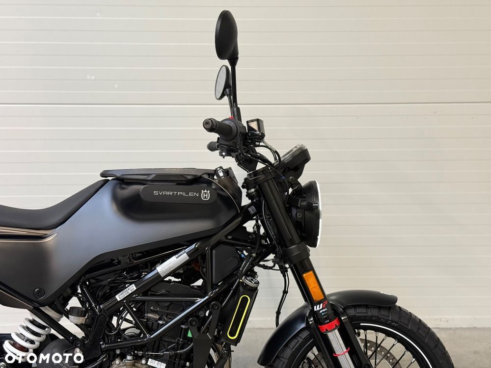 Husqvarna Svartpilen - 11