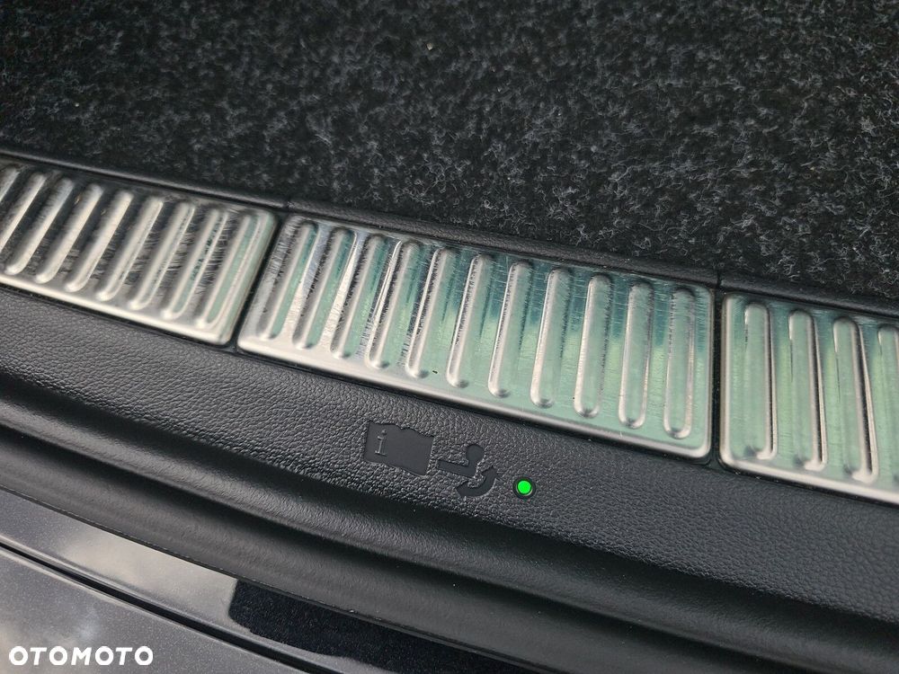 Skoda Superb 1.4 TSI Plug-In Hybrid Sportline DSG - 19
