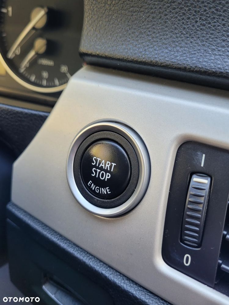 BMW Seria 3 318d DPF Edition Lifestyle - 12