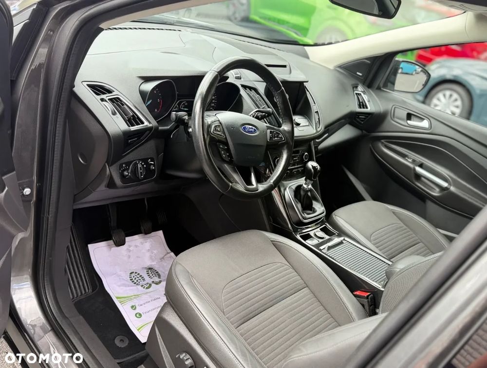 Ford Kuga 2.0 TDCi 4x2 Titanium - 3