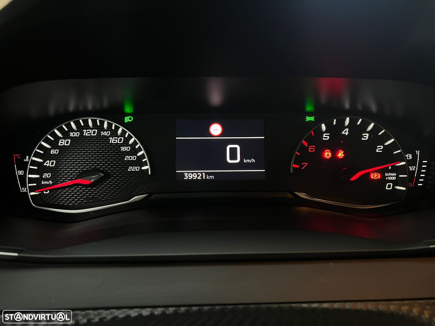 Peugeot 208 1.2 PureTech Active Pack - 18