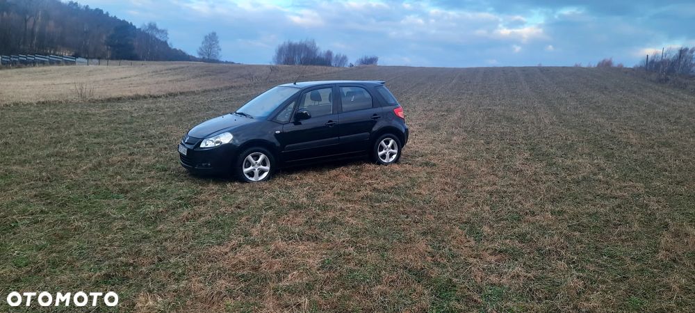 Suzuki SX4 - 3