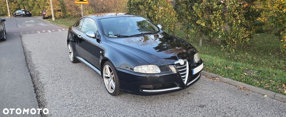 Alfa Romeo GT 1.9JTD 16V Distinctive - 3