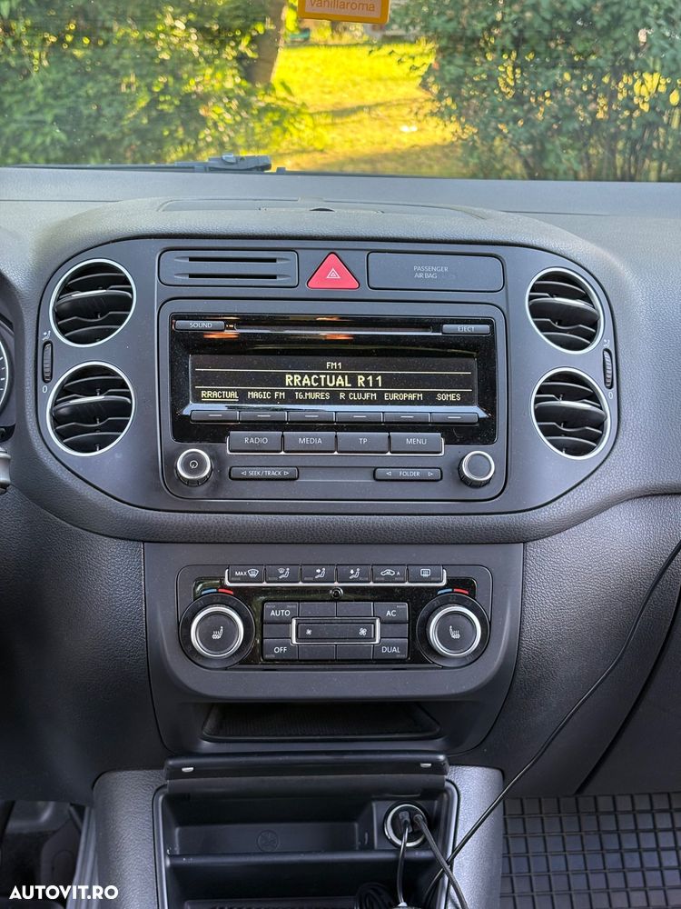Volkswagen Golf Plus 1.6 TDI DPF DSG Highline - 10