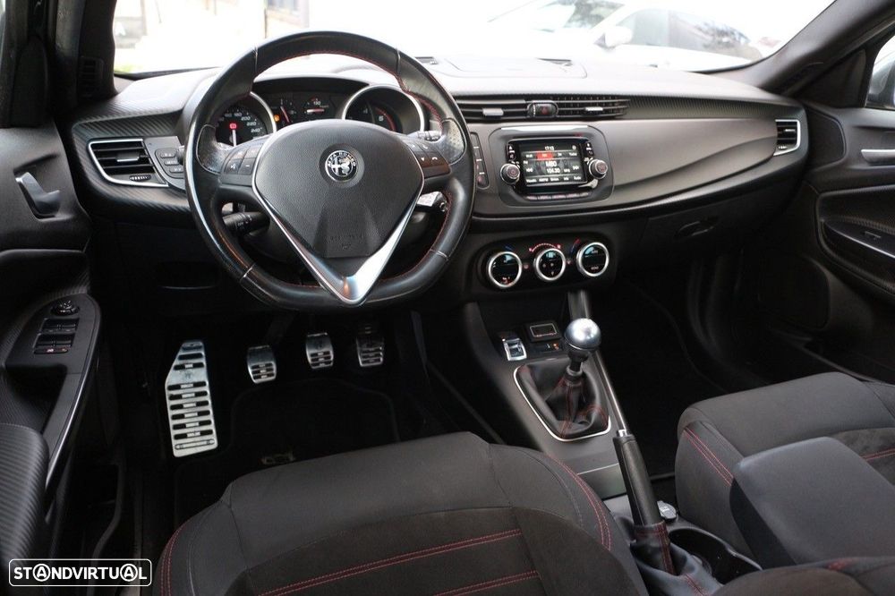 Alfa Romeo Giulietta 1.6 JTDM Sport J18 - 15