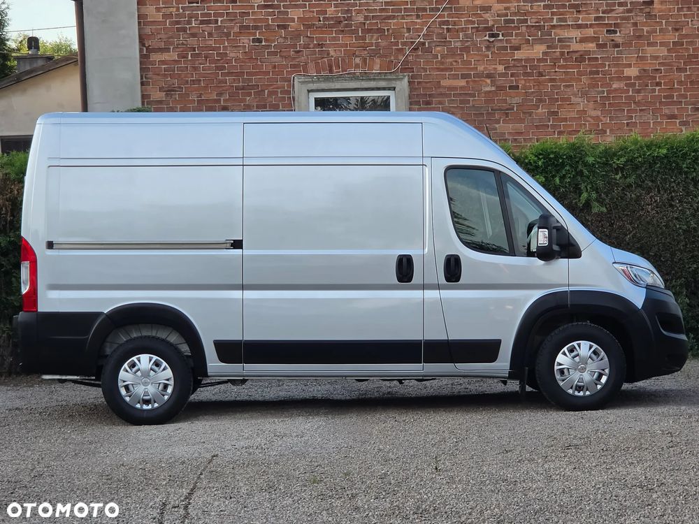Peugeot Boxer 3-osobowy L2H2 RAMPA ZAŁADOWCZA | ZABUDOWA WARSZTATOWA - 8