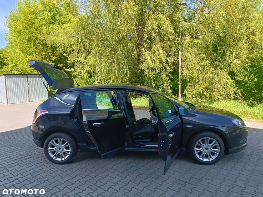 Lancia Delta 1.4 TurboJet 16v Gold - 16