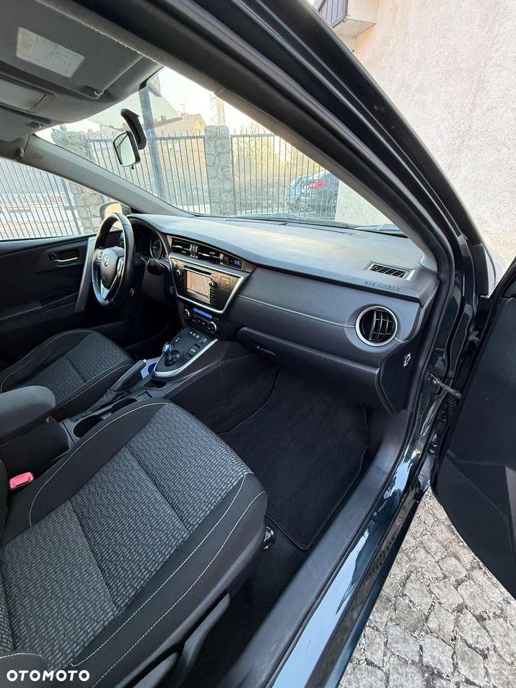 Toyota Auris - 21