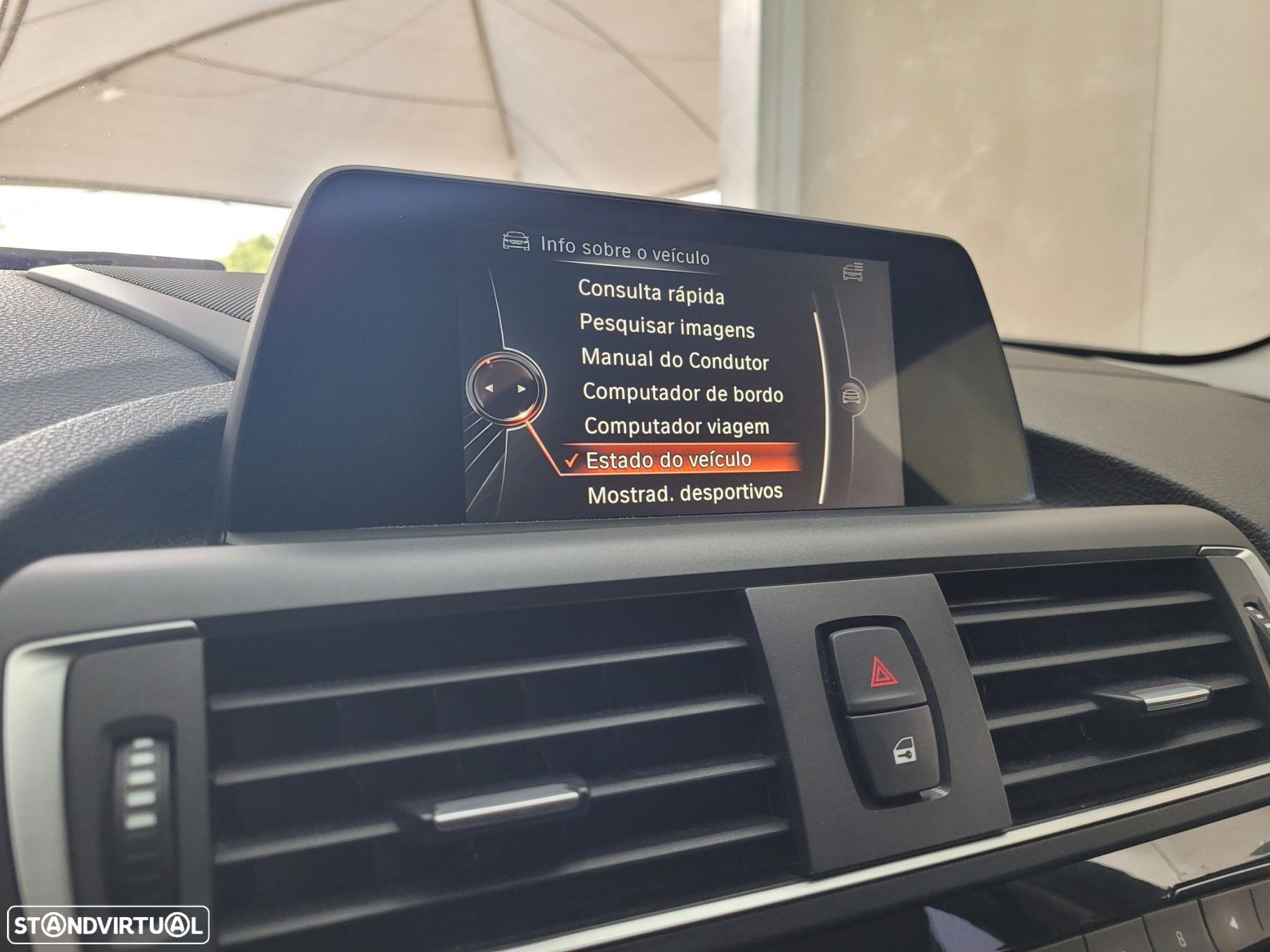 BMW 116 d Line Urban - 31