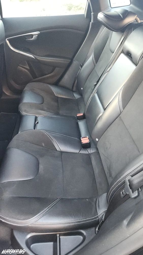 Volvo V40 ver-d3-kinetic - 7