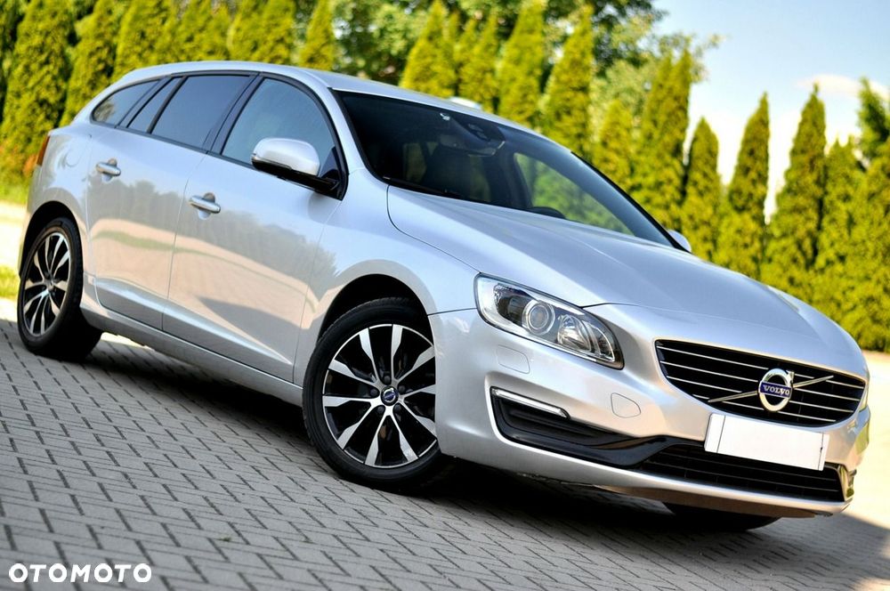 Volvo V60 D2 Drive-E Momentum - 4