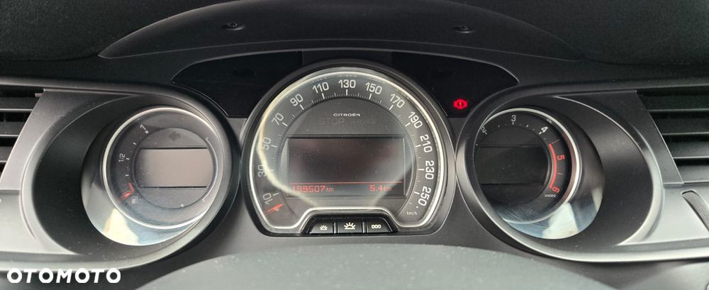 Citroën C5 HDi 140 FAP Exclusive - 22