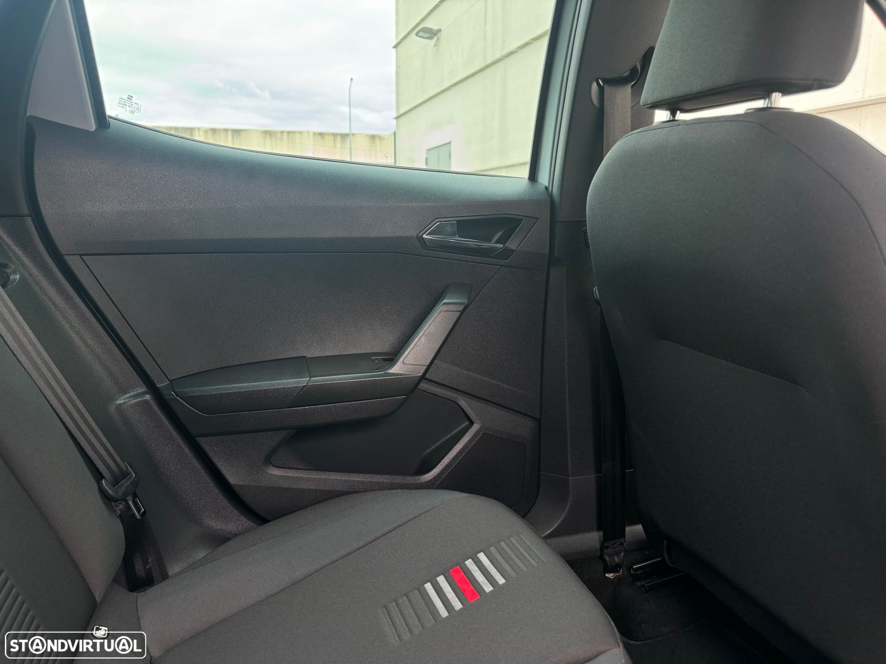 SEAT Arona 1.0 TSI FR - 11