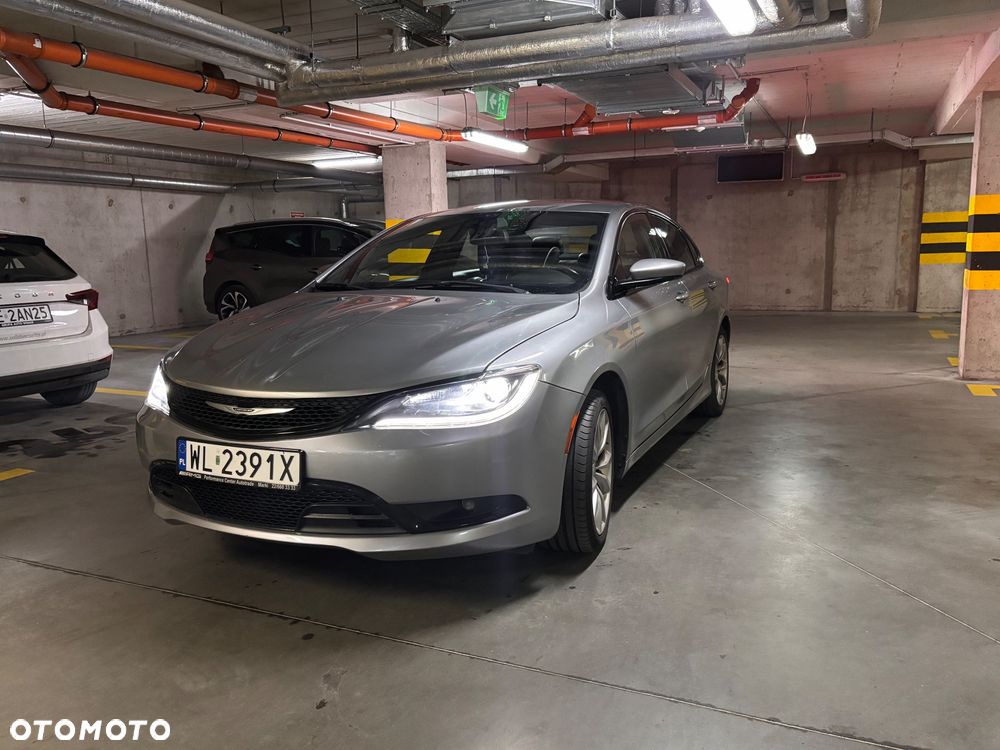 Chrysler 200 - 6