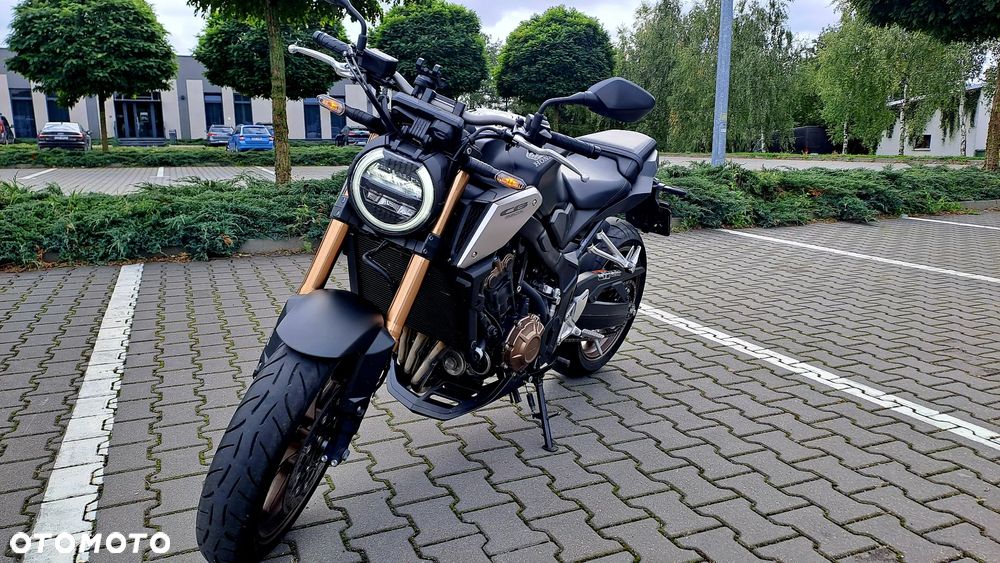 Honda CB - 10