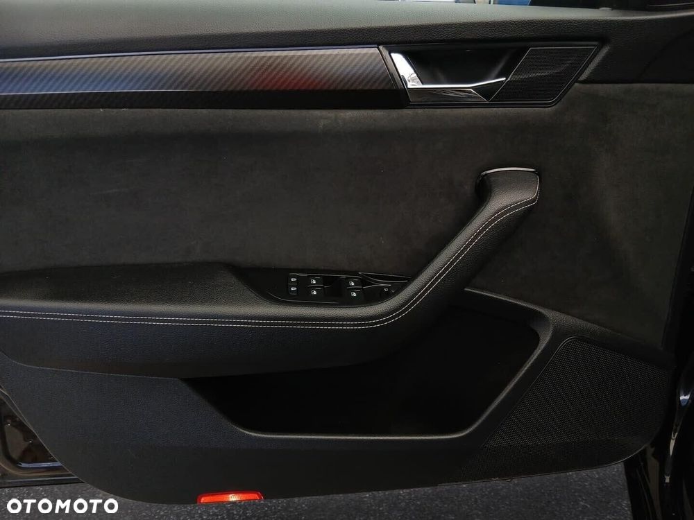 Skoda Superb 2.0 TDI SCR Sportline DSG - 13