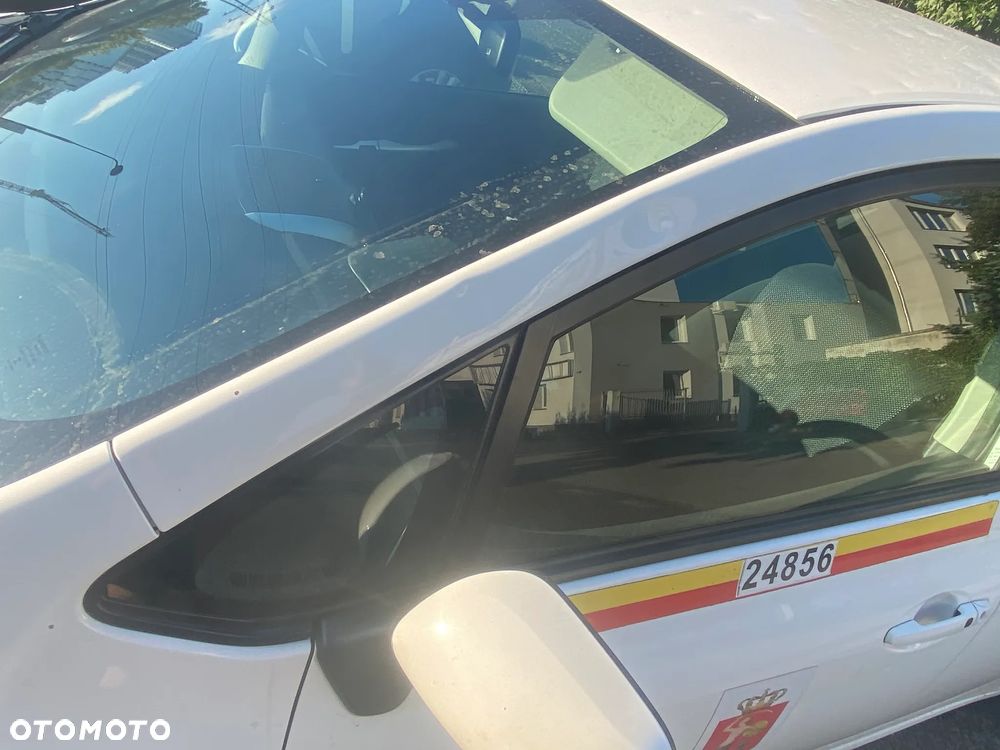 Toyota Auris 1.8 HSD Luna - 10