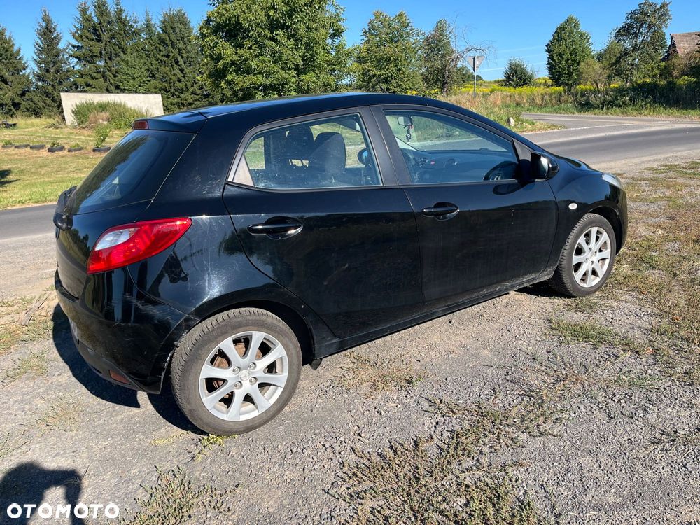 Mazda 2 - 3