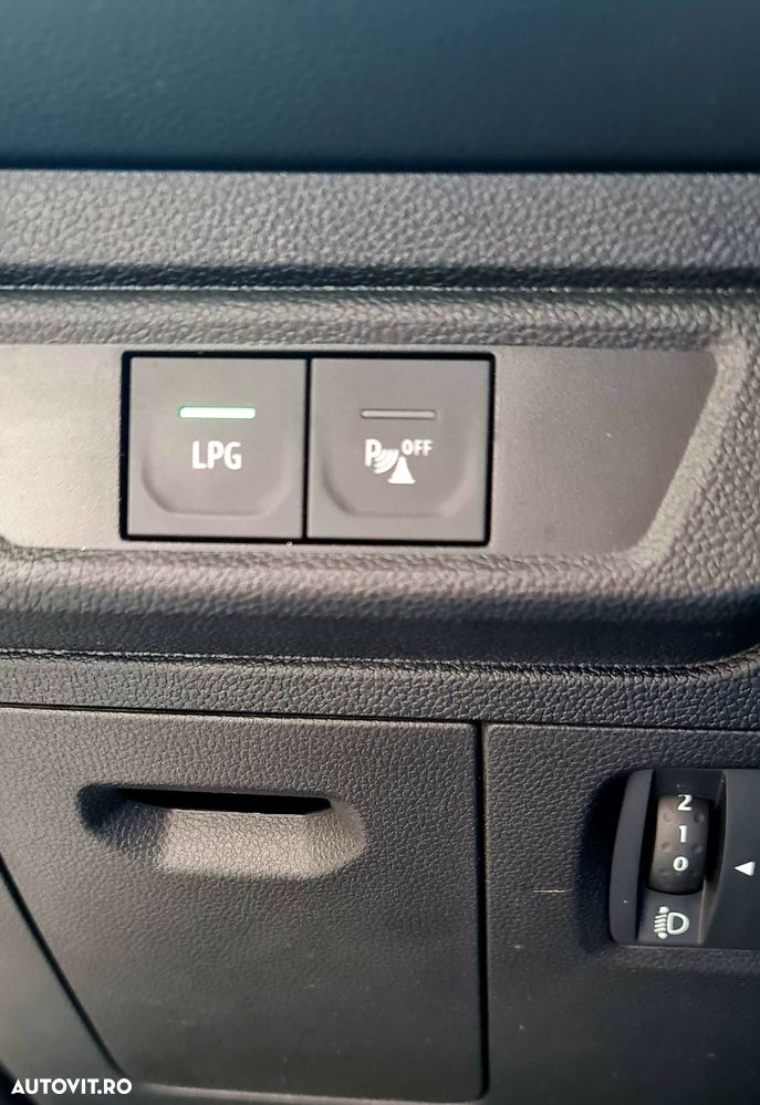 Dacia Sandero TCe 90 MT6 Comfort - 11