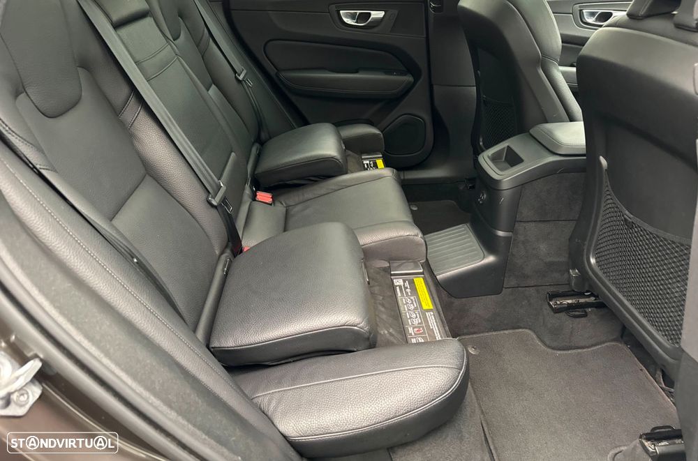 Volvo XC 60 T6 AWD Recharge Geartronic Inscription Expression - 18