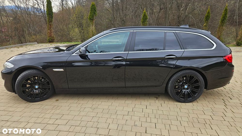 BMW Seria 5 525d xDrive Sport-Aut Modern Line - 11