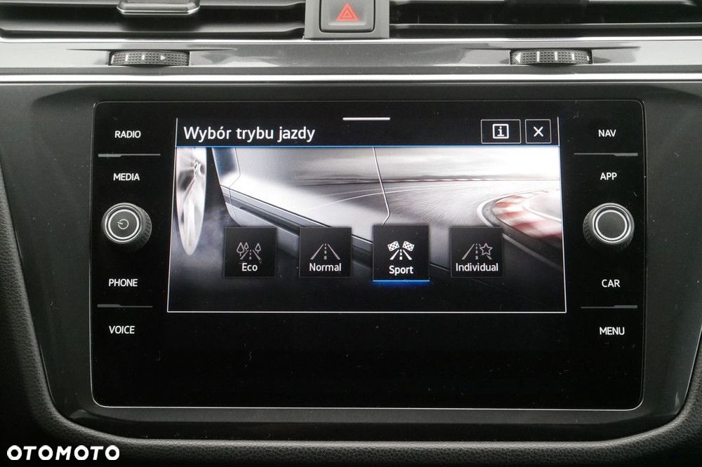 Volkswagen Tiguan Allspace 2.0 TDI Life DSG - 23